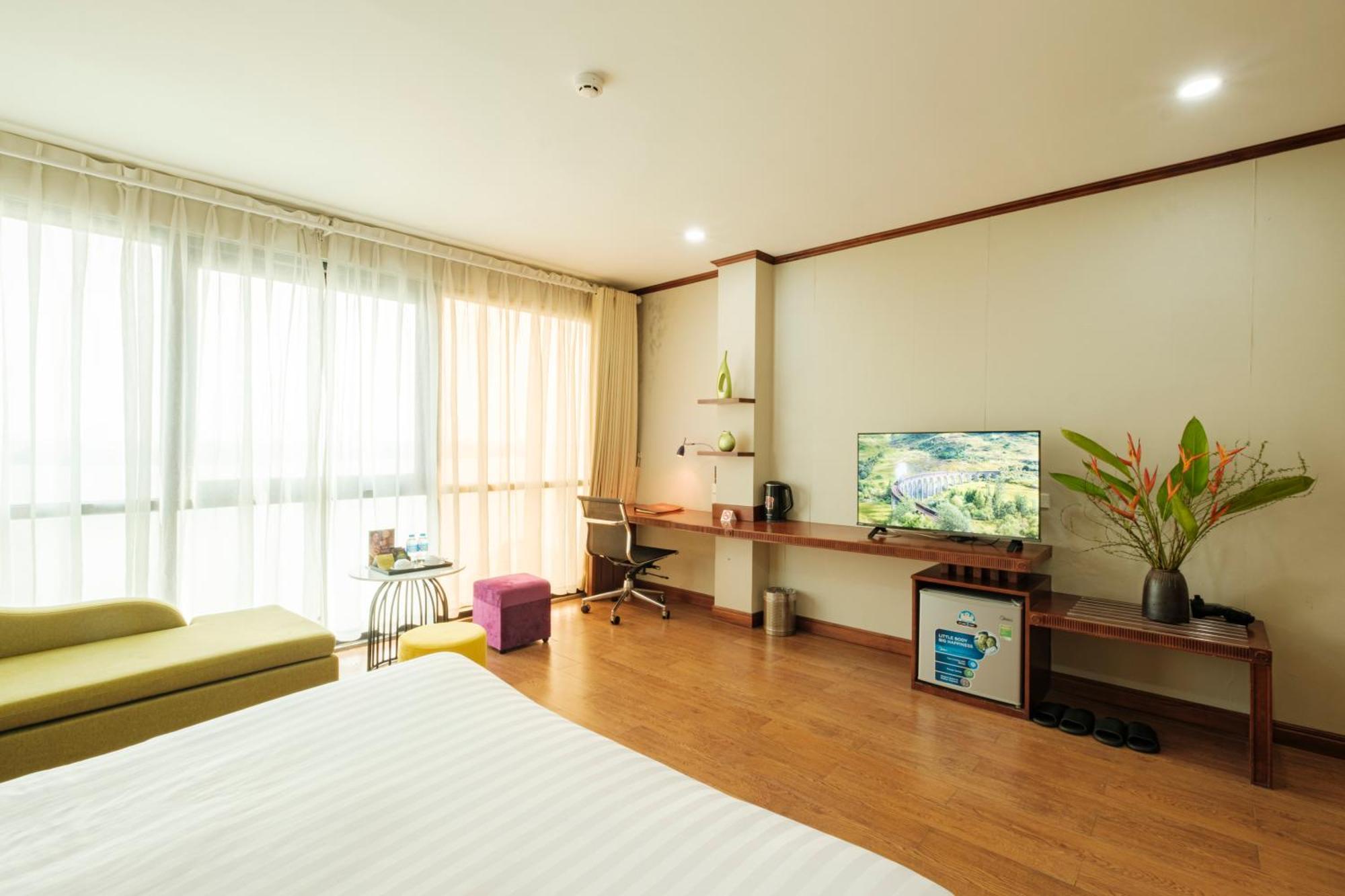 Sunset Westlake Hanoi Hotel Exterior photo